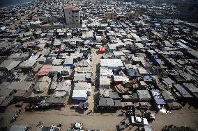 Displaced Palestinians Fleeing Their Houses