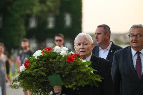 Jaroslaw Kaczynski Continues Monthly Visits To Brother's Crypt At Wawel