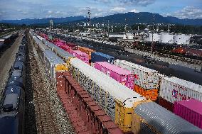 Canada-Wide Freight Rail Stoppage Looms