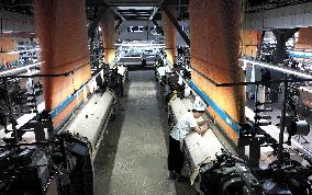 A Jacquard Loom Workshop in Huai'an