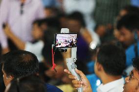 Mobile Journalism In Bangladesh