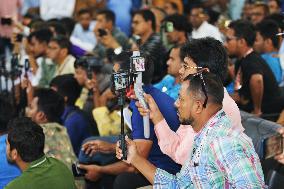 Mobile Journalism In Bangladesh