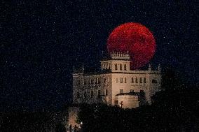 Blu Supermoon In San Sebastian, Spain