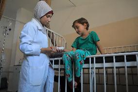 Sick Palestinian Children At The Nasser Hospital - Khan Younis