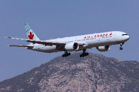 Air Canada Boeing 777 Landing