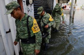 Floods In Chalco Affect Families Come Mexico