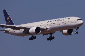 Saudi Arabian Airlines Boeing 777-300ER Landing