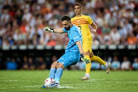 Valencia CF v FC Barcelona - La Liga EA Sports