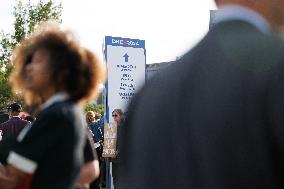 Attendees Enter DNC In Chicago