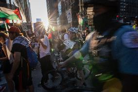 Bodies Outside Of Unjust Laws March, Chicago