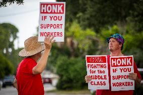 AT&T Southest Workers On Strike