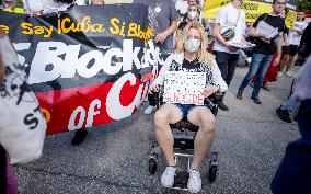 Protesters March Outside DNC in Chicago Against Gaza War