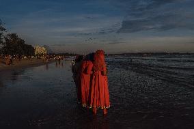 The Beach A Temporary Escape for Muslims - Sri Lanka