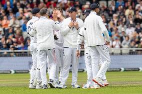 England v Sri Lanka - 1st Test Match: Day One