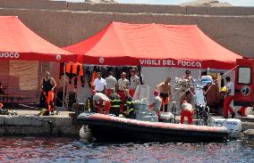 Two Bodies Found After The Luxury Yacht Bayesian Sank - Italy