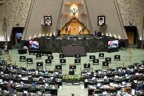 Iran-Parliament-Voting