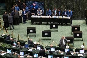 Iran-Parliament-Voting