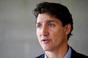 Trudeau Visits A Seniors Residence - Quebec