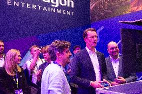 Politicians Visit Gamescom