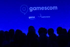 Politicians Visit Gamescom