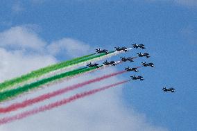 Italian Air Force’s Frecce Tricolore flies over Washington, DC