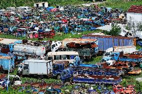 A Scrap Point For Discarded Motor Vehicles in Nanjing