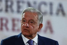 Andres Manuel Lopez Obrador Briefing - Mexico City