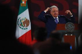 Andres Manuel Lopez Obrador Briefing - Mexico City