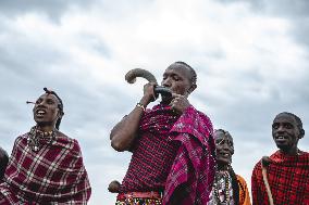 Maasai Village Open To Tourists - Kenya