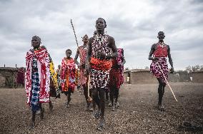 Maasai Village Open To Tourists - Kenya