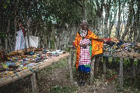 Maasai Village Open To Tourists - Kenya