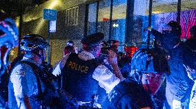 Chicago Police Mass Arrest More Than 70 Protesters And Several Journalists.