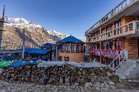 Kyanjin Gompa Village At The Himalayas Mountains