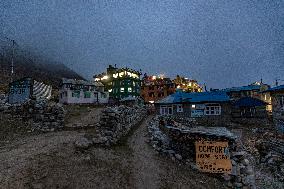 Kyanjin Gompa Village At The Himalayas Mountains