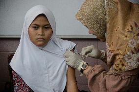 Vaccinations Against HPV For Indonesian Students