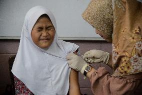 Vaccinations Against HPV For Indonesian Students