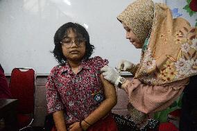 Vaccinations Against HPV For Indonesian Students