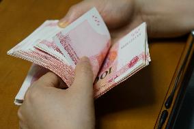 RMB Ranks Fourth Among Global Payment Currencies