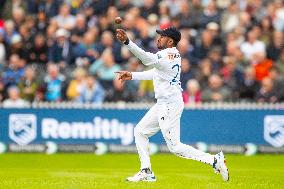 England v Sri Lanka - 1st Test Match: Day Two