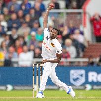 England v Sri Lanka - 1st Test Match: Day Two