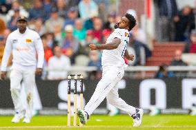 England v Sri Lanka - 1st Test Match: Day Two