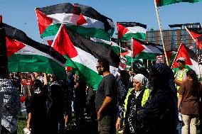 Pro-Palestinian Protesters Demonstrate On Third Day Of Democratic National Convention In Chicago Illinois