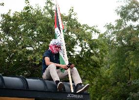 Pro-Palestinian Protesters March In Chicago