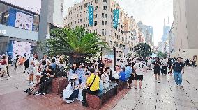 Nanjing Road Pedestrian Street Tour in Shanghai