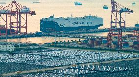 HOEGH AURORA Car Carrier in Suzhou