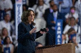 Kamala Harris Accepts Democratic Nomination - Chicago