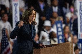 Kamala Harris Accepts Democratic Nomination - Chicago