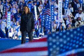 Kamala Harris Accepts Democratic Nomination - Chicago