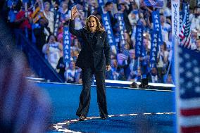 Kamala Harris Accepts Democratic Nomination - Chicago