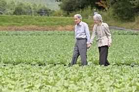 Former Japan emperor, empress in Karuizawa